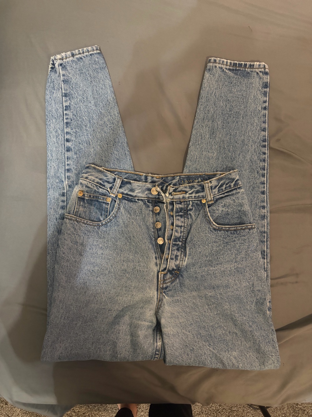 High-Rise Skinny Jeans in Light Blue Wash